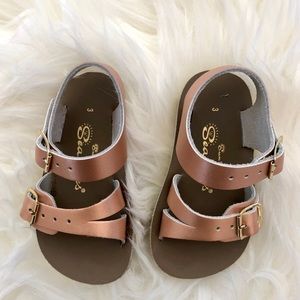 Rose gold SunSan sandals size 3
